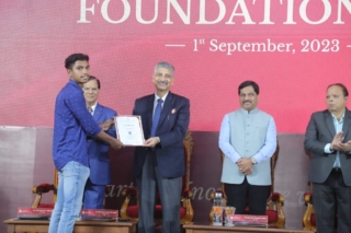 foundation_day_4844